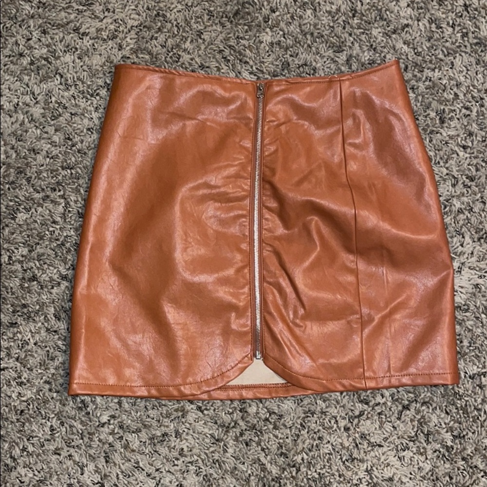 Windsor Tan Skirt